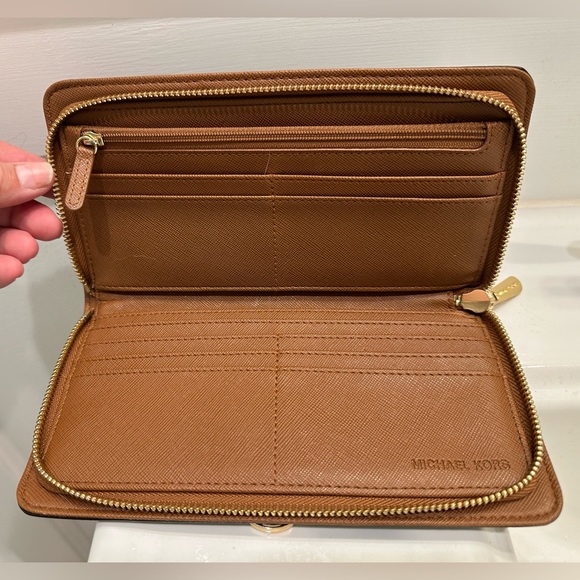 Brown Michael Kors Long Zip Around Wallet - Picture 3 of 7